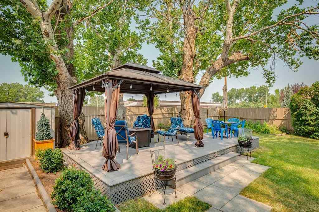 MLS® A2150026 - 102 Railway Avenue E in NONE Carseland, Residential