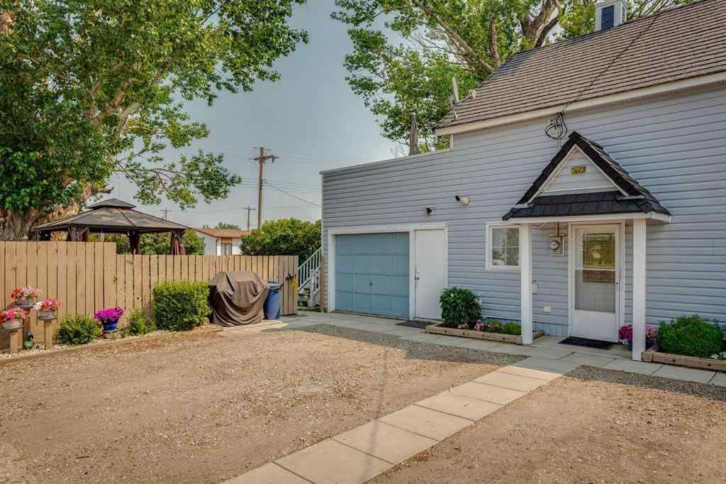 MLS® A2150026 - 102 Railway Avenue E in NONE Carseland, Residential