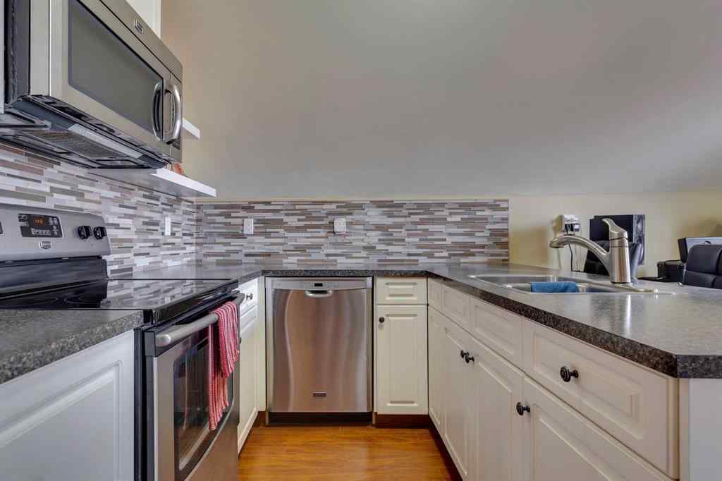 MLS® A2150026 - 102 Railway Avenue E in NONE Carseland, Residential