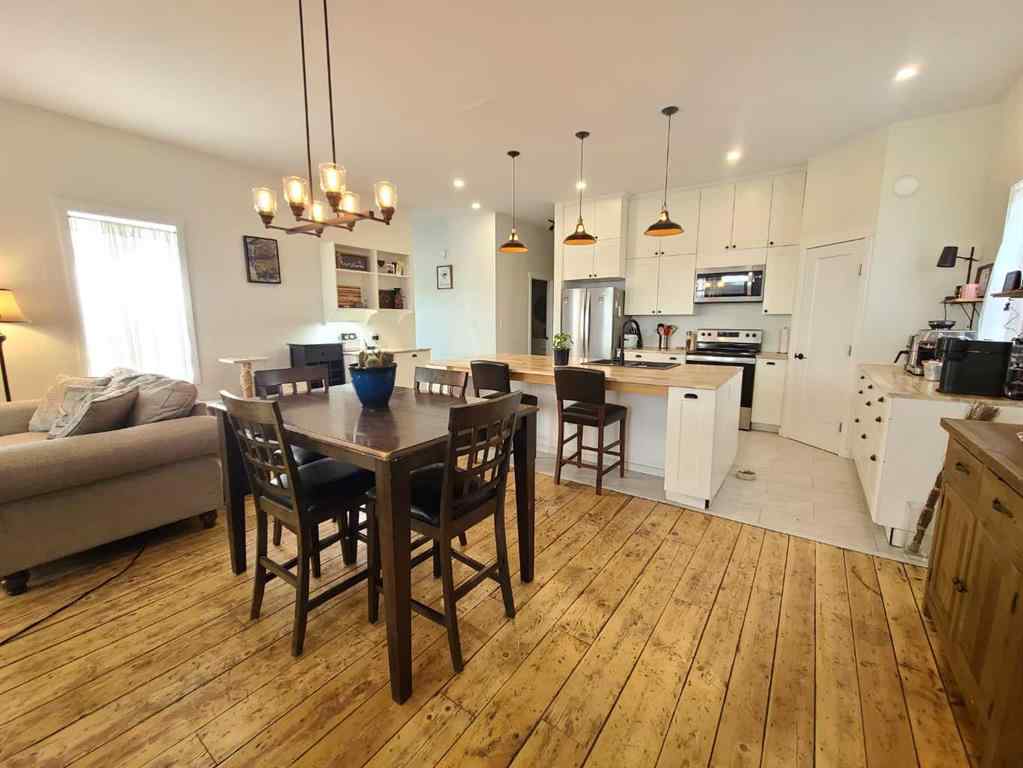 MLS® A2150708 - 10006 100 Street  in Northern Sunrise County Nampa, Residential