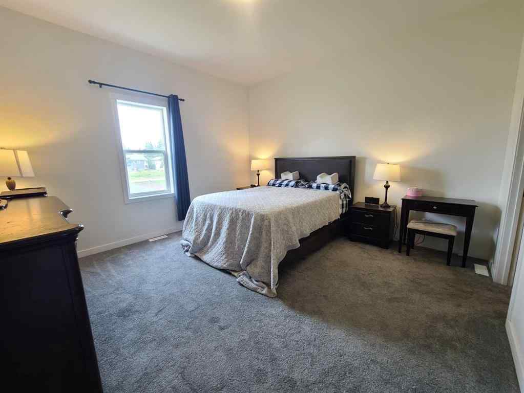 MLS® A2150708 - 10006 100 Street  in Northern Sunrise County Nampa, Residential