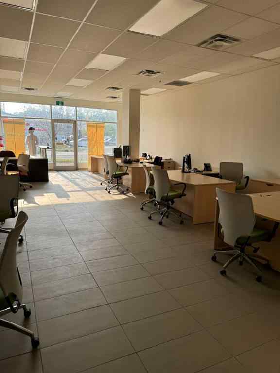 MLS® A2153607 - Unit #107 2308 Centre Street NE in Tuxedo Park Calgary, Commercial