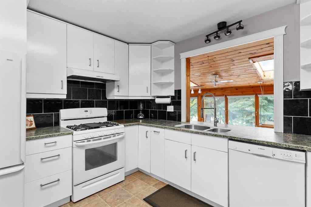 MLS® A2153842 - 102-4042 Highway 587   in Garrington Acres Rural Red Deer County, Residential
