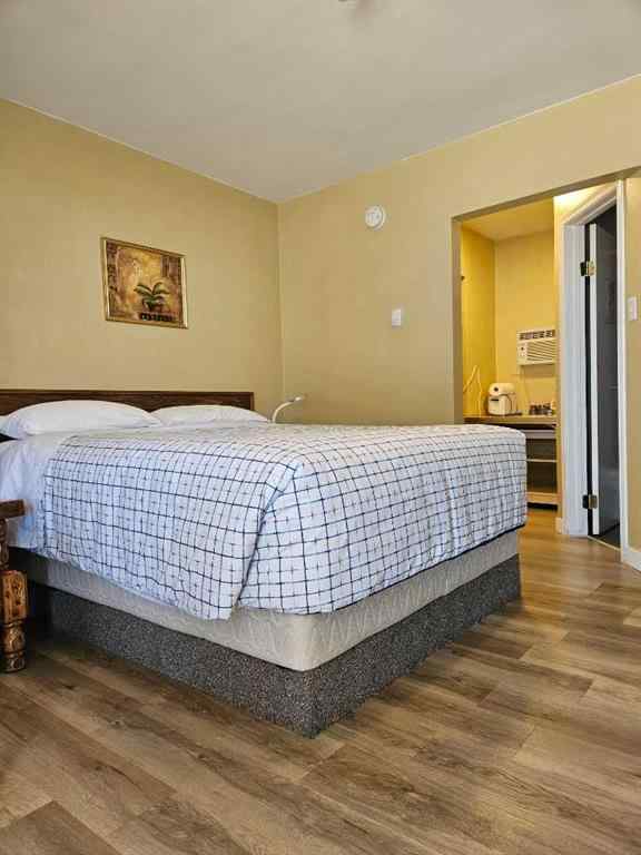 MLS® A2154711 - 115 2 Street SE in NONE Vulcan, Commercial