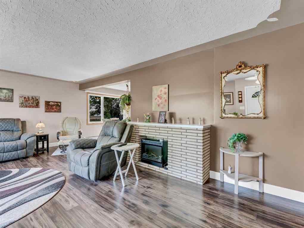 MLS® A2156132 - 11507 Range Road 75   in NONE Rural Cypress County, Residential