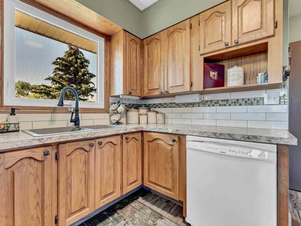 MLS® A2156132 - 11507 Range Road 75   in NONE Rural Cypress County, Residential