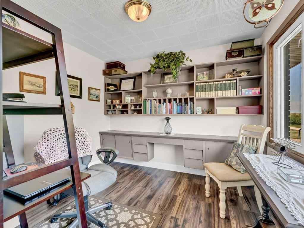 MLS® A2156132 - 11507 Range Road 75   in NONE Rural Cypress County, Residential