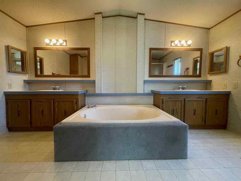 MLS® A2157245 - 5308 46 Street  in NONE Whitecourt, Residential