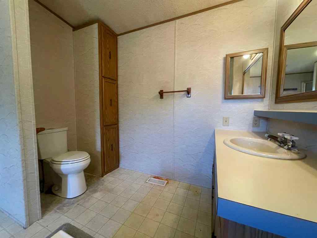 MLS® A2157245 - 5308 46 Street  in NONE Whitecourt, Residential