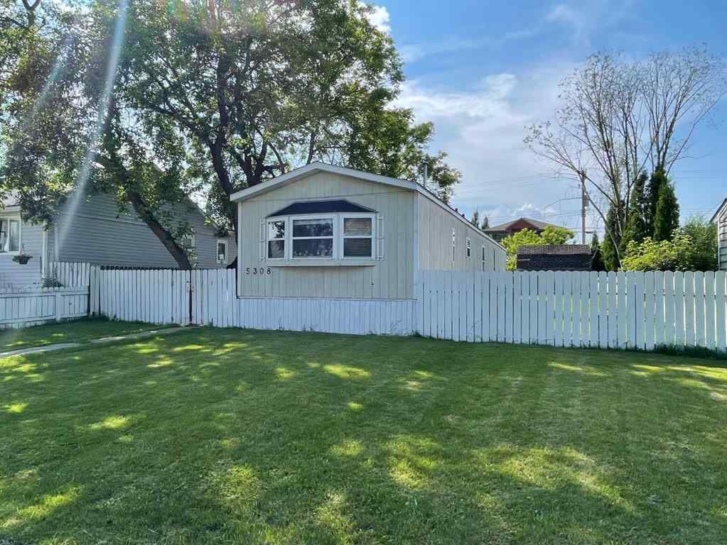 MLS® A2157245 - 5308 46 Street  in NONE Whitecourt, Residential