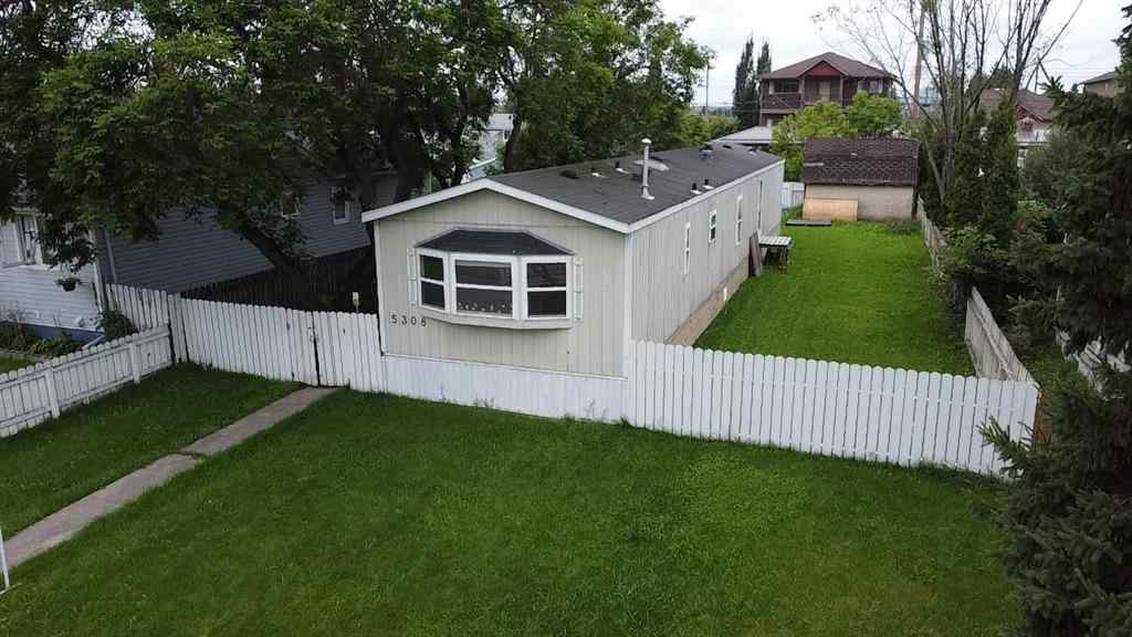 MLS® A2157245 - 5308 46 Street  in NONE Whitecourt, Residential