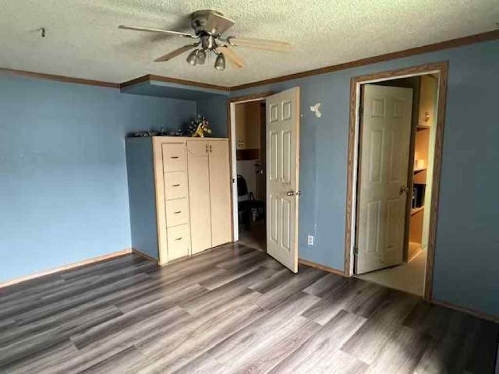 MLS® A2158660 - 10205 112 Avenue  in NONE High Level, Residential