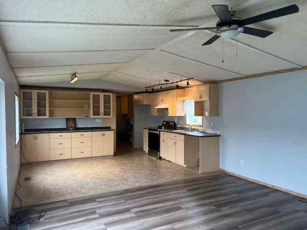 MLS® A2158660 - 10205 112 Avenue  in NONE High Level, Residential