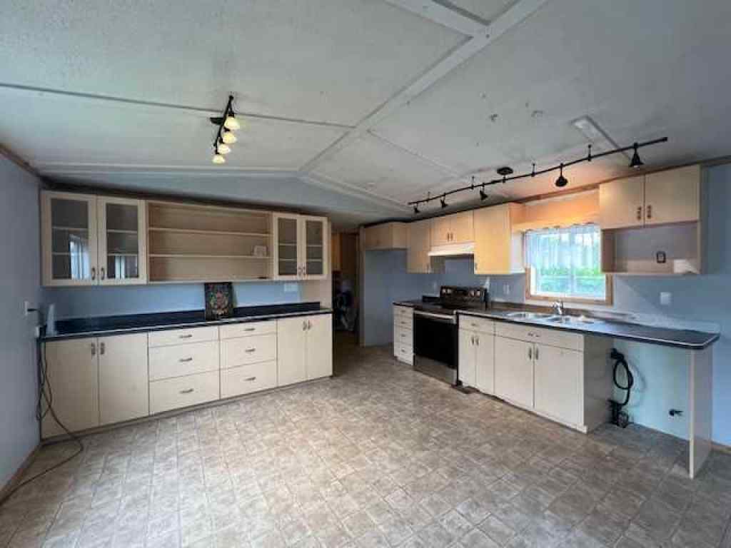 MLS® A2158660 - 10205 112 Avenue  in NONE High Level, Residential