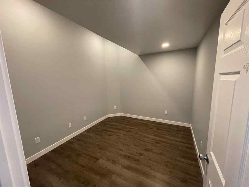 MLS® A2158757 - 4803 50 Avenue  in Downtown Camrose Camrose, Commercial