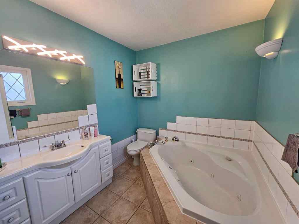 MLS® A2158988 - 437 Main Street  in NONE Milk River, Residential