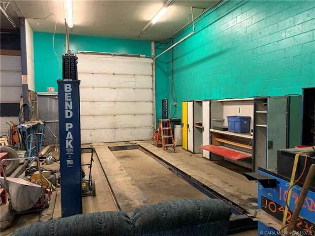 MLS® A2159764 - 5115 & 5117 50 Avenue  in NONE Caroline, Commercial