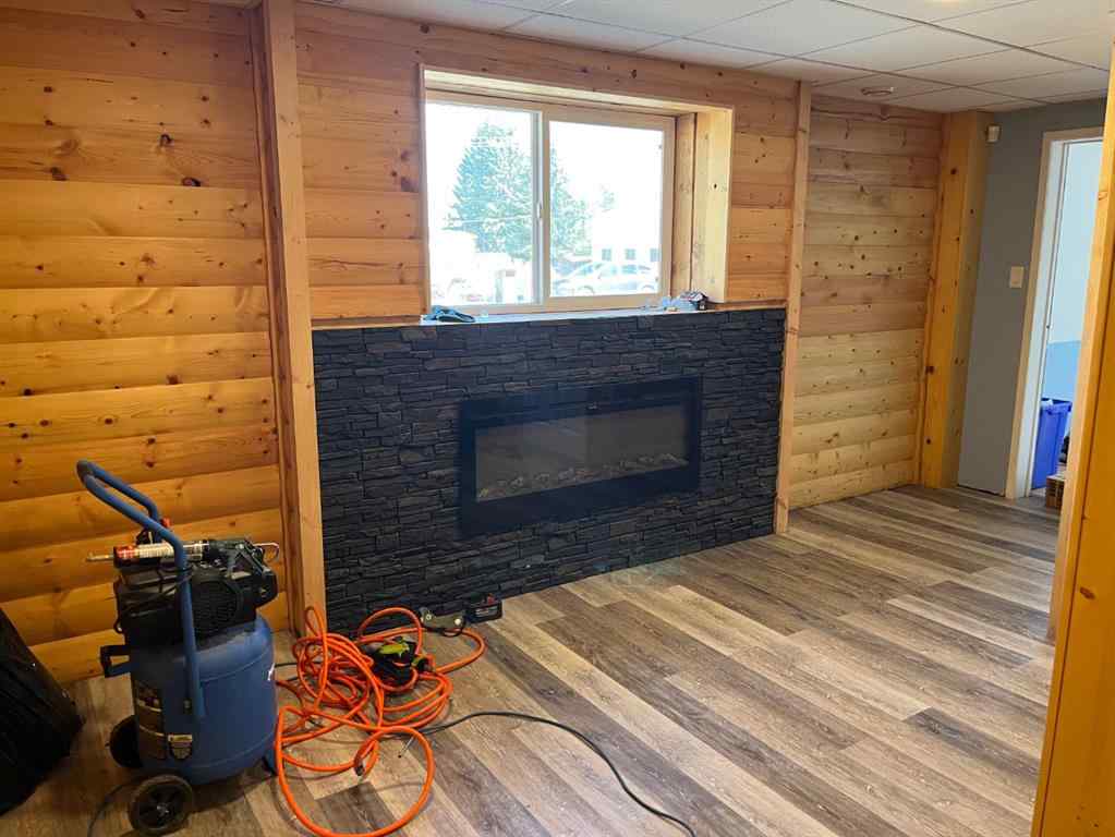 MLS® A2159764 - 5115 & 5117 50 Avenue  in NONE Caroline, Commercial