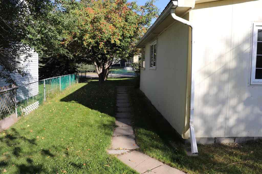 MLS® A2160335 - 5021 6 Avenue   in NONE Edson, Residential
