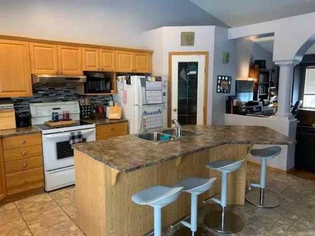 MLS® A2160646 - 9320 91 ave   in Lac La Biche Lac La Biche, Residential