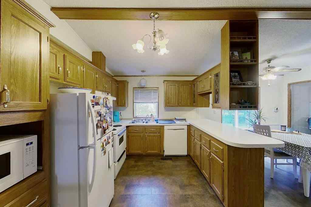 MLS® A2161058 - 7323 1A Avenue  in NONE Edson, Commercial
