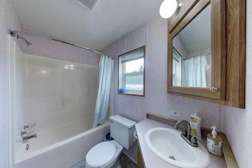 MLS® A2161058 - 7323 1A Avenue  in NONE Edson, Commercial