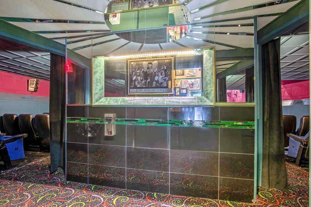 MLS® A2161240 - 421 1ST Street SW in Downtown High River High River, Commercial
