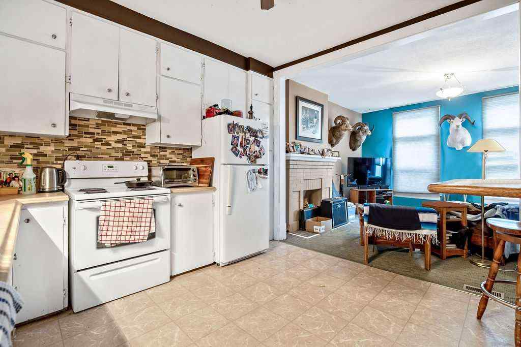 MLS® A2161240 - 421 1ST Street SW in Downtown High River High River, Commercial