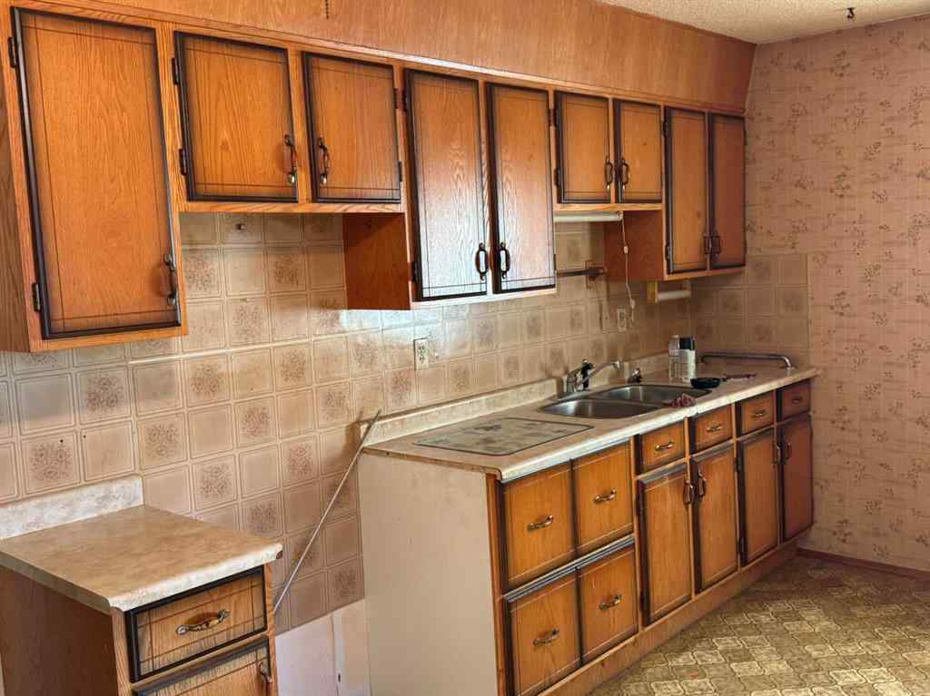 MLS® A2162876 - 1237 6 Avenue  in Wainwright Wainwright, Residential