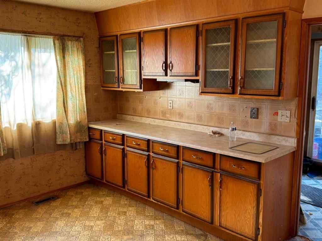 MLS® A2162876 - 1237 6 Avenue  in Wainwright Wainwright, Residential