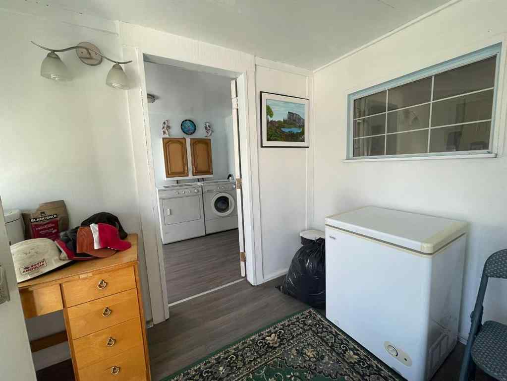 MLS® A2162946 - 4631 51 Street  in Mannville Mannville, Residential