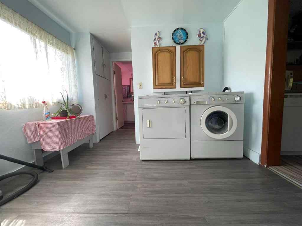 MLS® A2162946 - 4631 51 Street  in Mannville Mannville, Residential