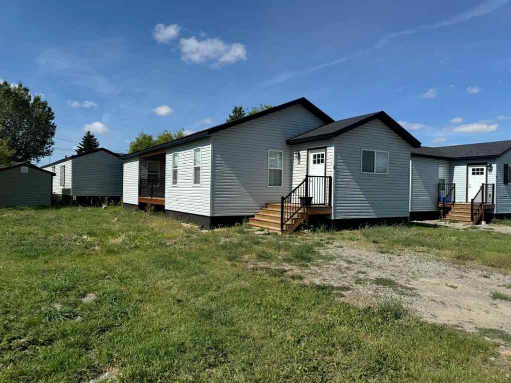 MLS® A2162951 - 1048 Elk Avenue  in NONE Pincher Creek, Commercial