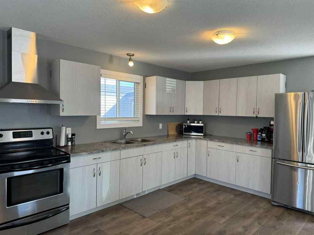 MLS® A2162951 - 1048 Elk Avenue  in NONE Pincher Creek, Commercial