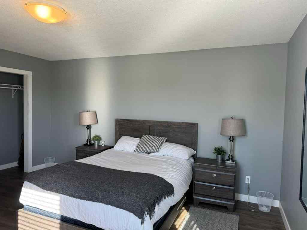 MLS® A2162951 - 1048 Elk Avenue  in NONE Pincher Creek, Commercial