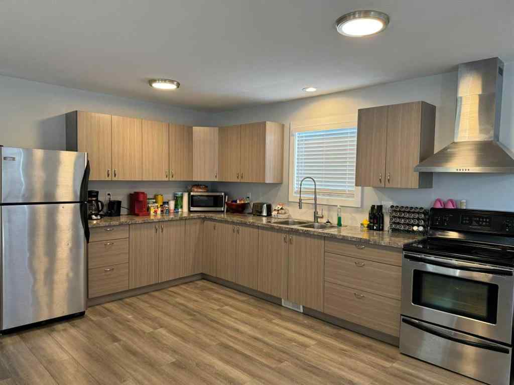 MLS® A2162951 - 1048 Elk Avenue  in NONE Pincher Creek, Commercial