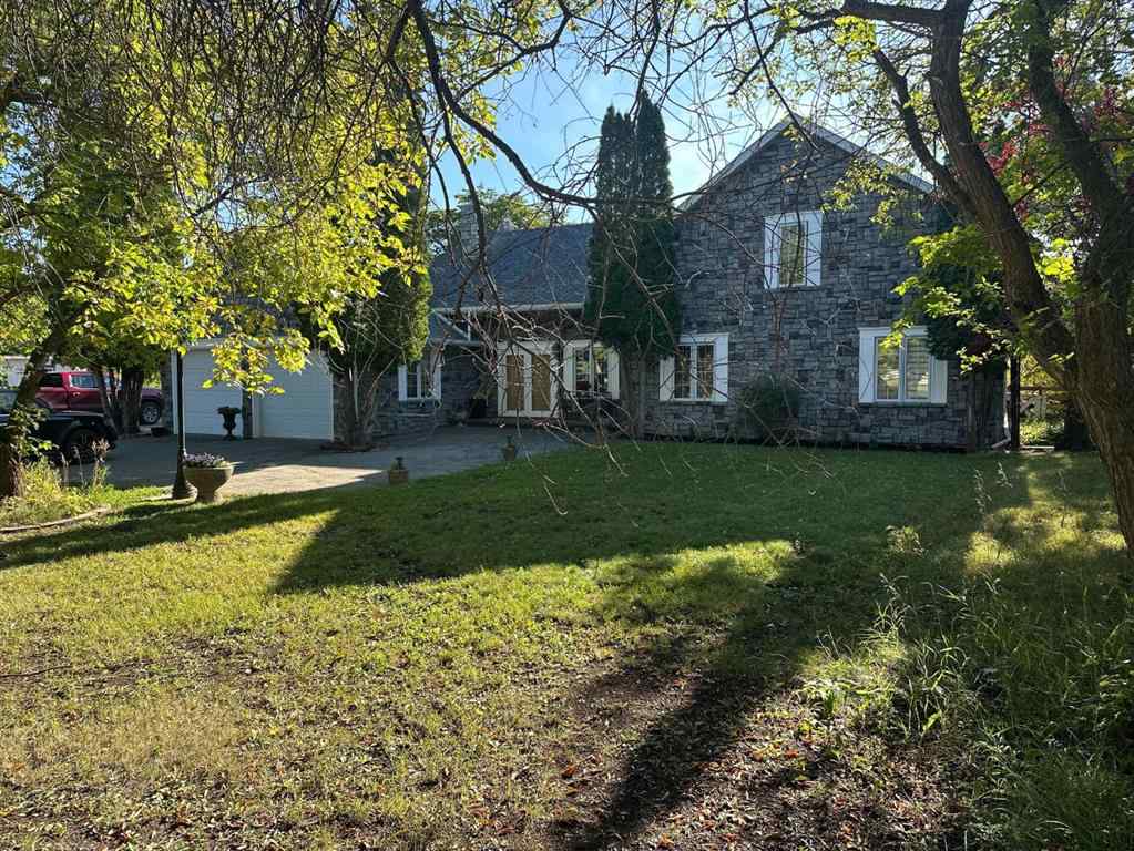 MLS® A2164987 - 11905 91 Street  in Rosedale Peace River, Residential