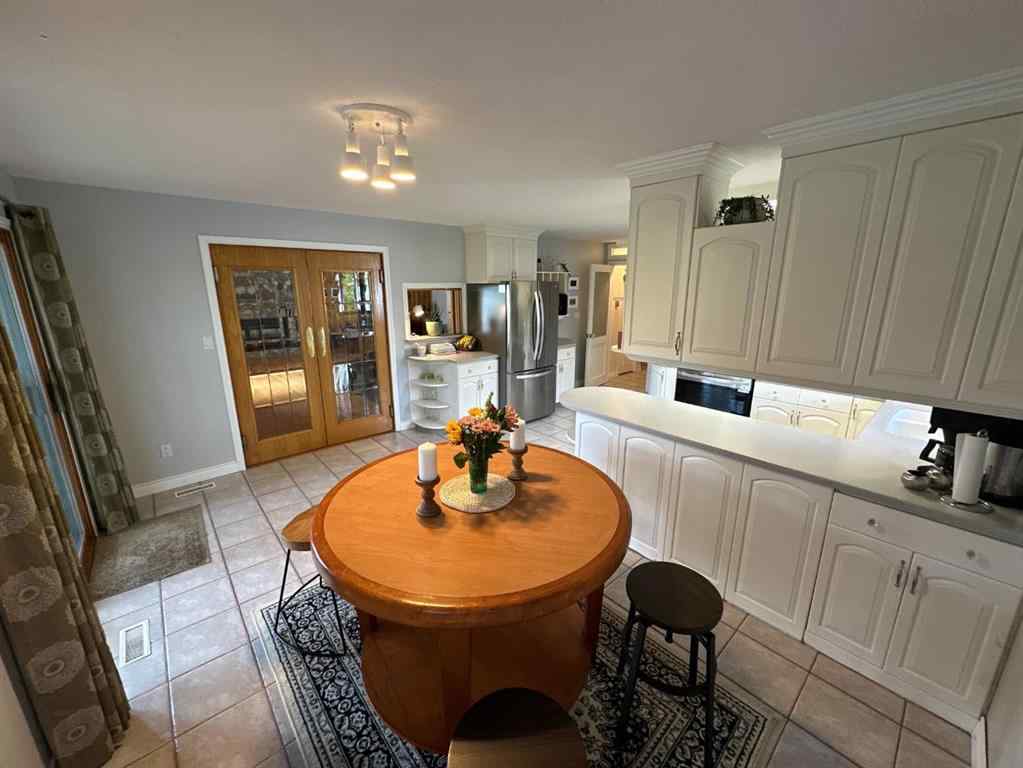 MLS® A2164987 - 11905 91 Street  in Rosedale Peace River, Residential