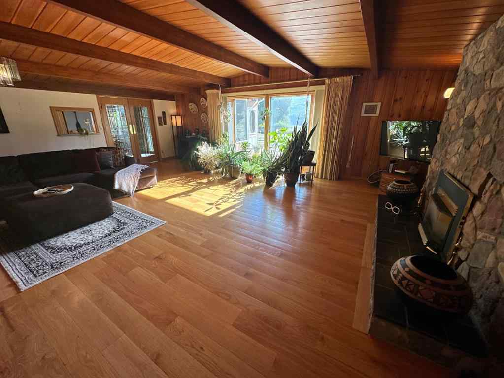 MLS® A2164987 - 11905 91 Street  in Rosedale Peace River, Residential