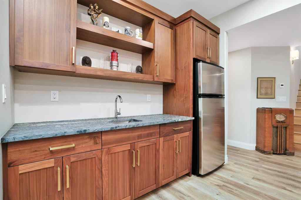 MLS® A2166728 - 8 Sweetgrass Place  in Sixty West Sylvan Lake, Residential