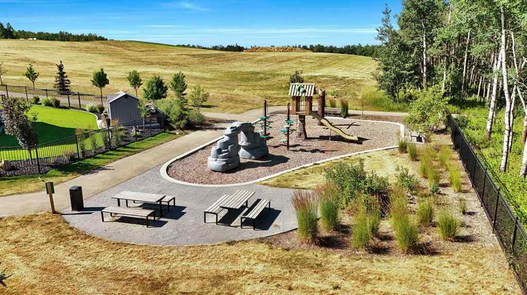 MLS® A2166728 - 8 Sweetgrass Place  in Sixty West Sylvan Lake, Residential