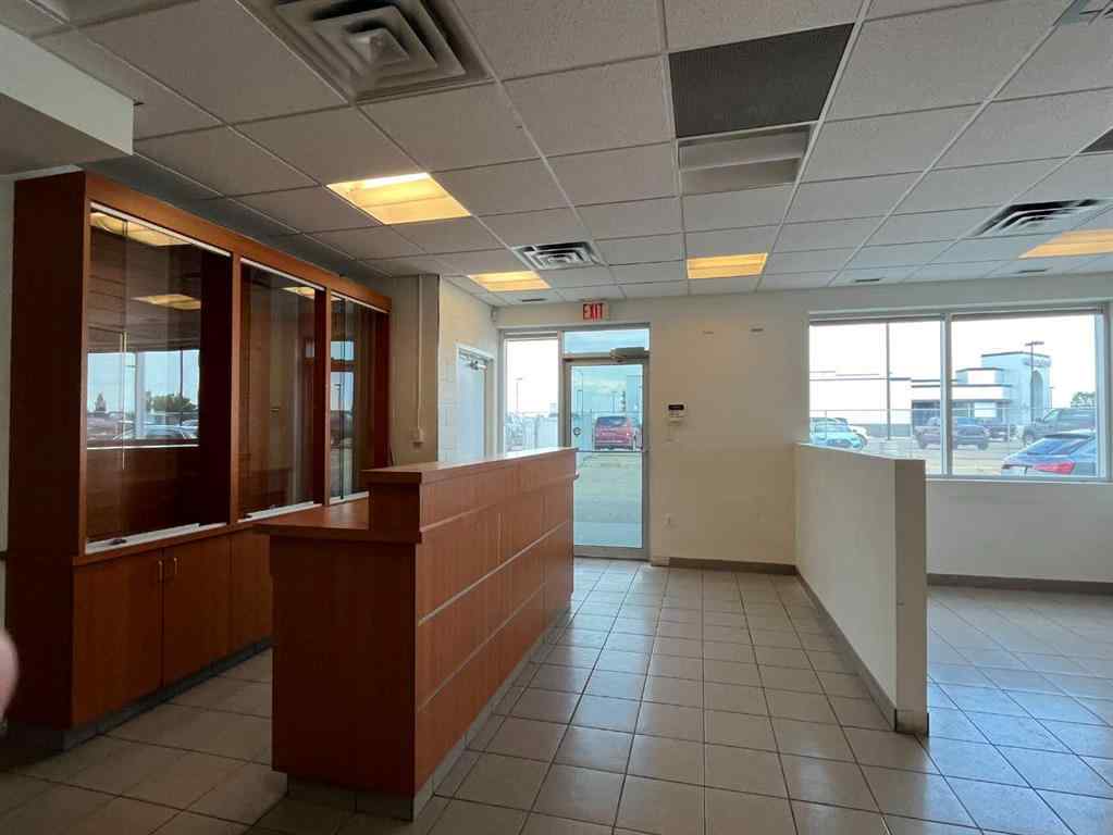 MLS® A2167935 - 1450 Strachan Road SE in Southland Medicine Hat, Commercial