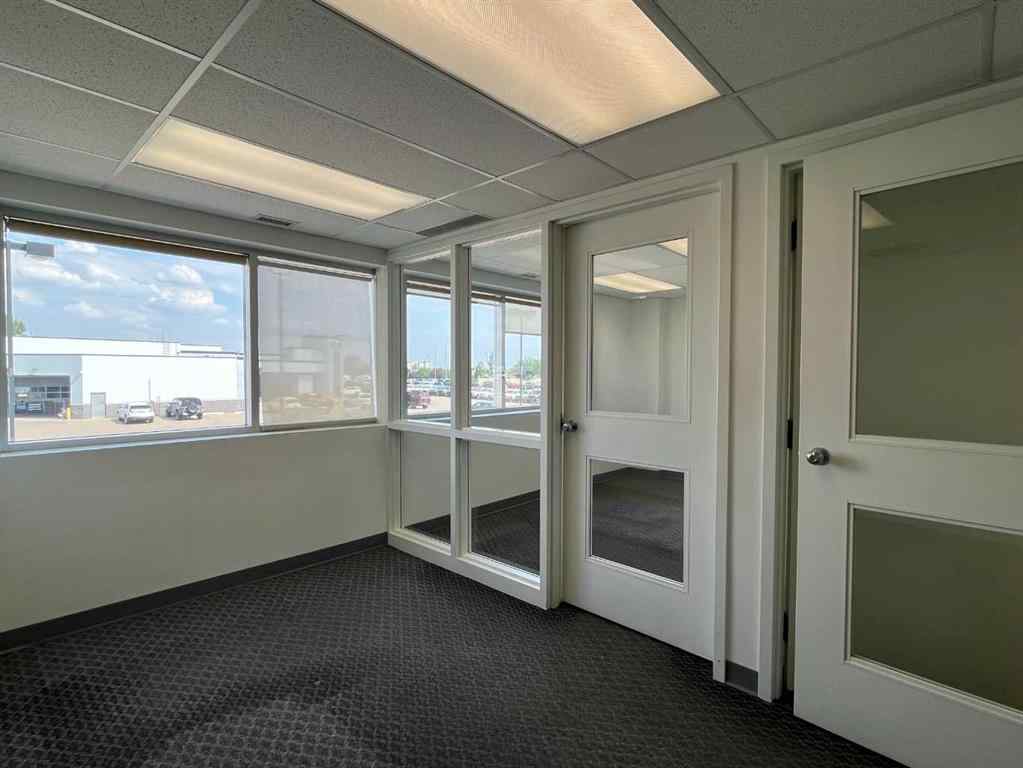 MLS® A2167935 - 1450 Strachan Road SE in Southland Medicine Hat, Commercial