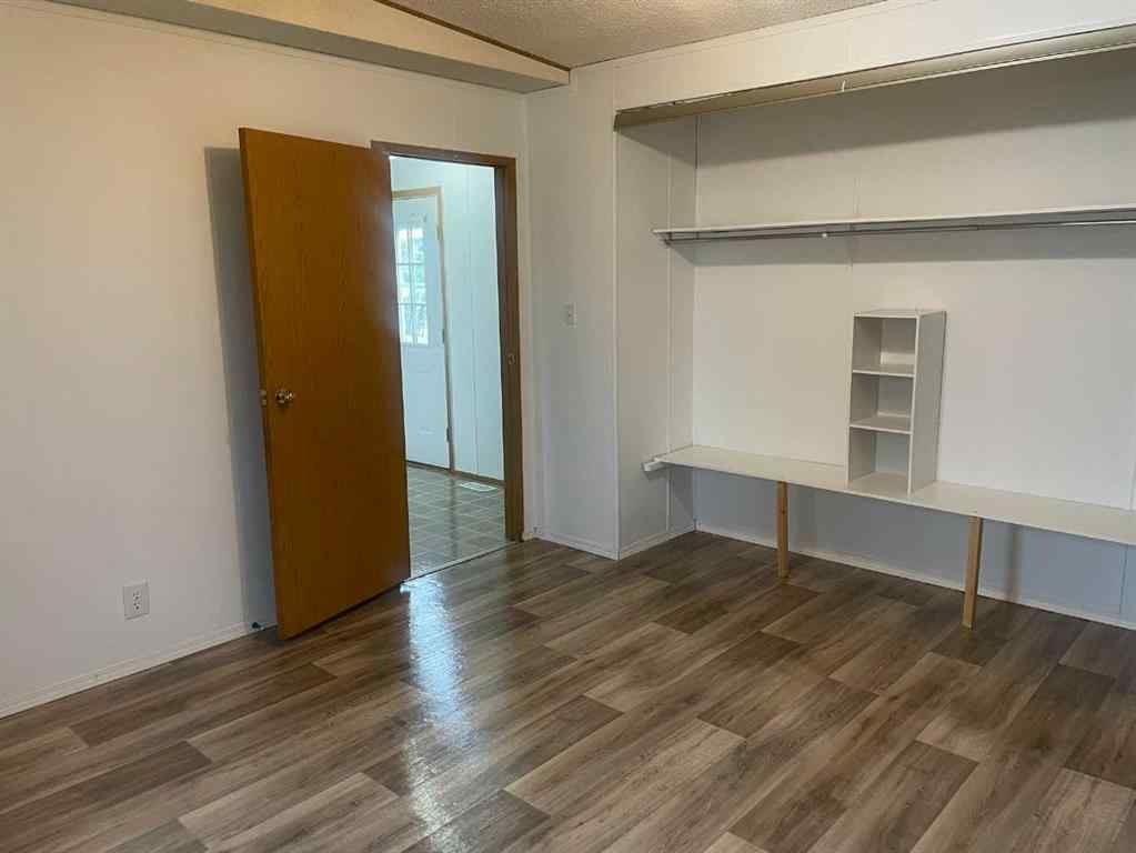 MLS® A2167993 - 7802 97 Avenue  in Cheviot Heights MHP Peace River, Mobile