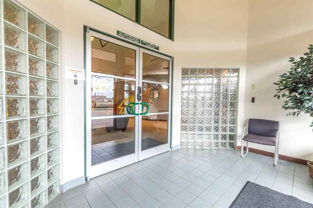 MLS® A2168231 - 6910 50 Avenue  in Railside Stettler, Commercial