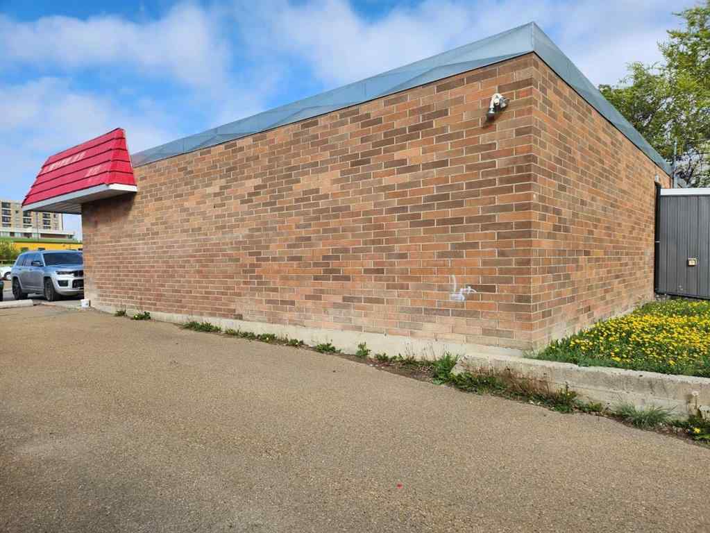 MLS® A2168620 - 208 Railway Avenue E in Downtown Drumheller Drumheller, Commercial