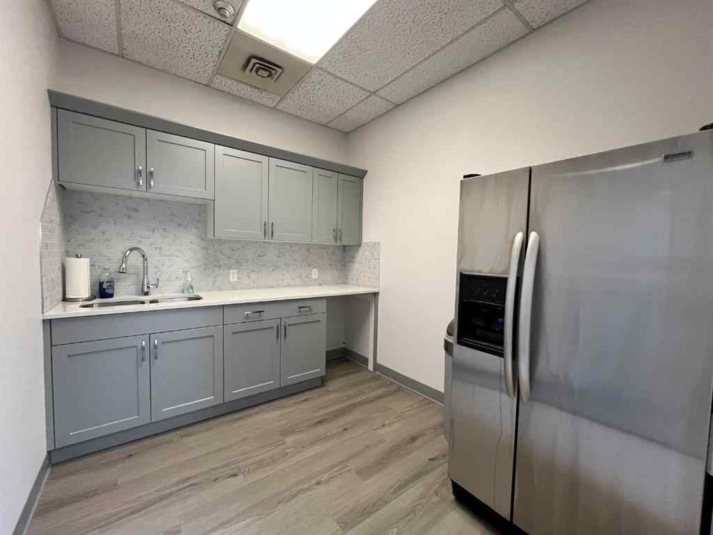MLS® A2168638 - 1111 Kingsway Avenue SE in NONE Medicine Hat, Commercial