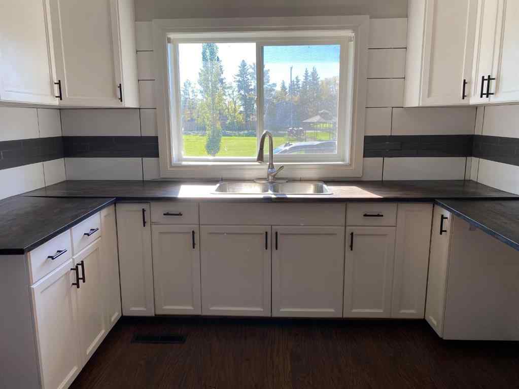 MLS® A2169560 - 209 Main Street   in NONE Waseca, Residential
