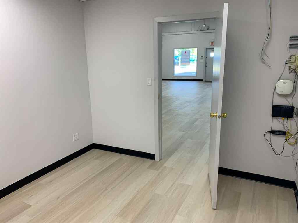 MLS® A2169809 - 4135 Edmonton Trail NE in Greenview Industrial Park Calgary, Commercial