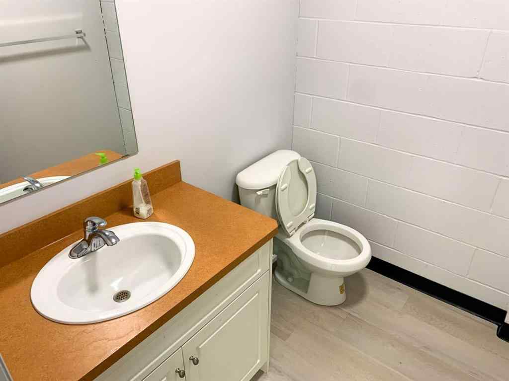 MLS® A2169809 - 4135 Edmonton Trail NE in Greenview Industrial Park Calgary, Commercial